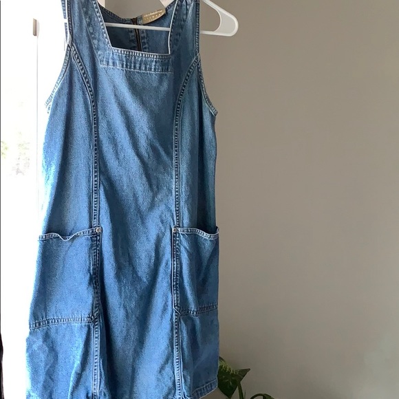 Liz Claiborne Dresses & Skirts - Vintage Liz Claiborne Denim dress
